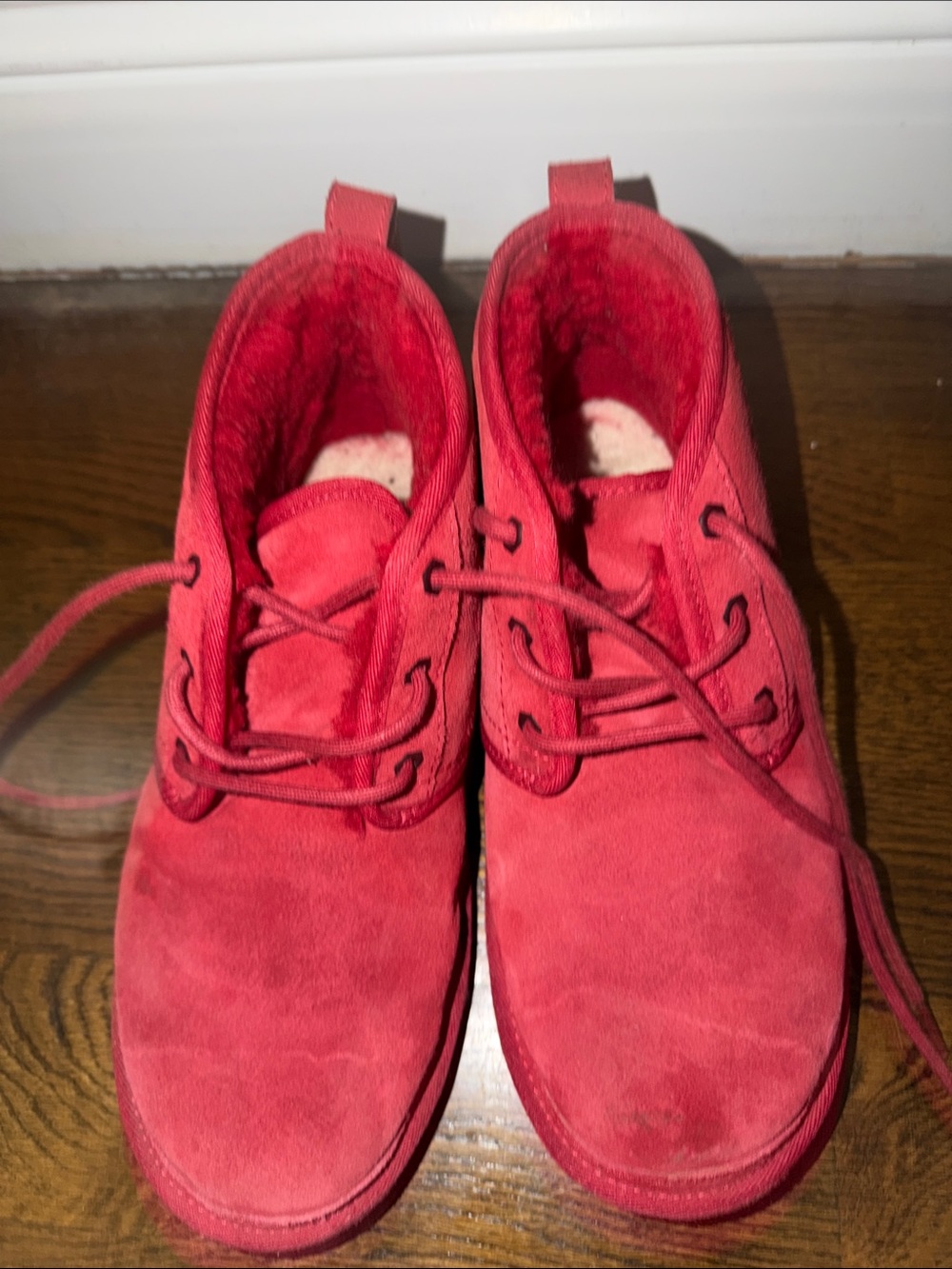 UGG Neumel Red Winter Boots US 9